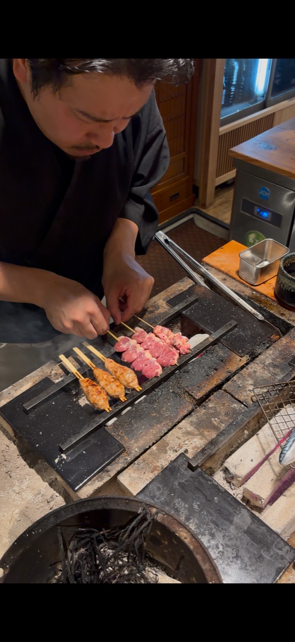 焼き鳥職人の調理イメージ